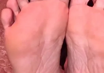 Just Sit Back and Jerk off to My Feet