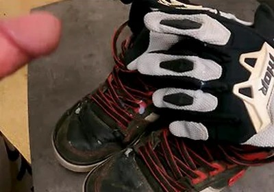 8 Cumshots On Friends Trashed Worn Dc Spartan Shoes