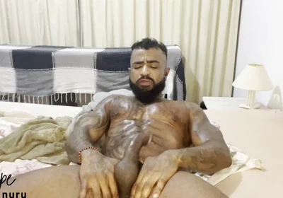 A Solo Made for Those Who Like to Observe, Feel and Get Involved From Beginning to End