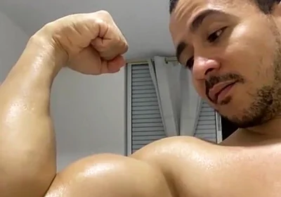 Great Muscular Adoration of a Super Horny Latino