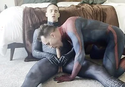 Spider-man And Evil Spider-man Fuck Bareback Raw And Breed Pussy
