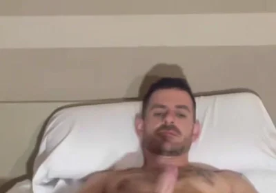 Xiscoxx Relaxing in Bed