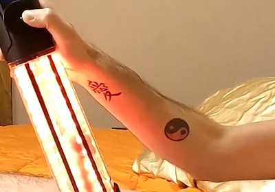 Moiame Titan Red Light Penis Pump Masturbation