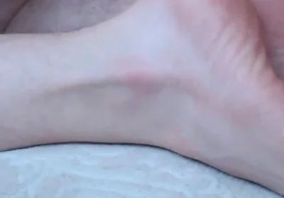 Cum on Sweet Twink's Feet(98_9)