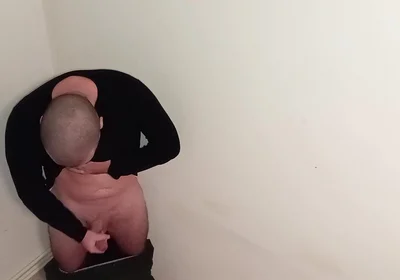 Very Sexy Guy Jerking off Until Cumshot
