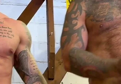 5 Straight Guys Wank Together!