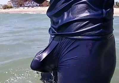 Surfer Gets Erect in His Lycra for the Pleasure of the People