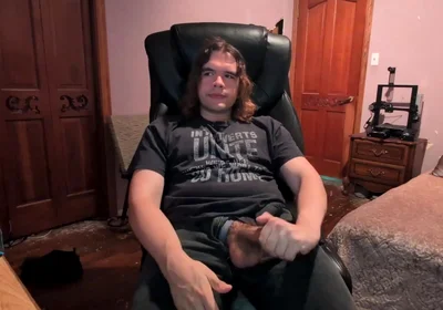 I Got Really Horny While Browsing!