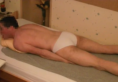 Slip Hump Bed Masturbation