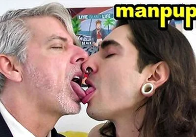 Richard Lennox And Johnny Mercy Savor Each Others Tongue