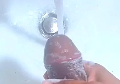 How to Properly Wash Your Dick