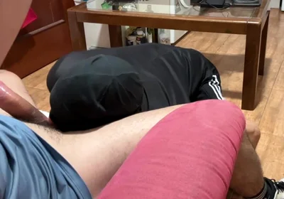 Dominant Jock Spreads His Legs and Gets Deepthroat