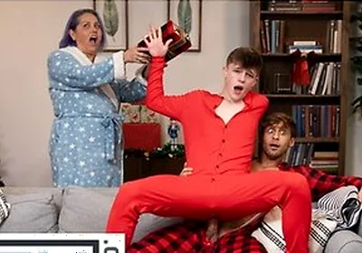 Men - Dom King Plays Video Games On Christmas Morning While Jake Preston Sneakily Sucks His Cock