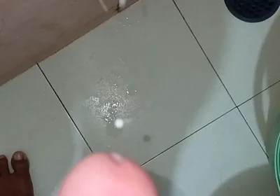 Solo Cock Cummshot Mastrubation in Bathroom