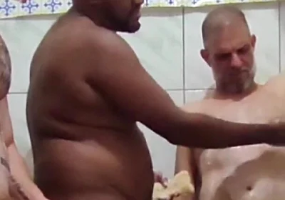 Bath Time with P Aii and Filhoo