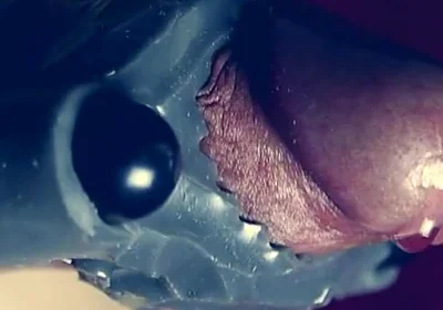 This Vibrator Is Too Weak for Me to Cum.