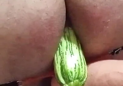Dildo and Zucchini, a Beautiful Combination of Pleasure.