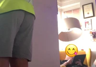 While Painting the Wall, I Got Horny and Wanked in Front of My Friend.