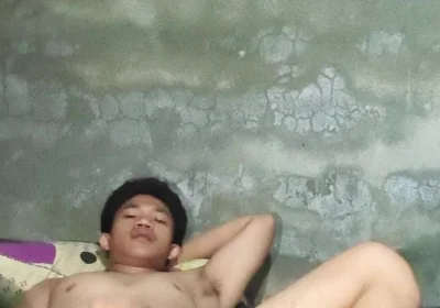Filipino Twink Gets off for Stepdaddy's Pleasure