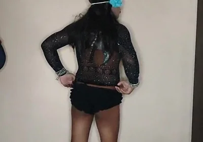 Crossdresser Striptease