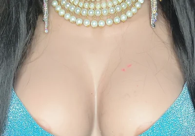 Crossdresser Striptease