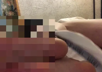 Young Twink Shows His Feet and Jerks off