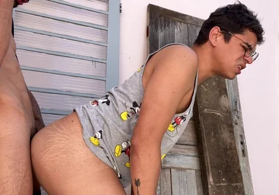 I Found Him on the Street and He Just Dropped My Pants and Fell with His Mouth on My Cock