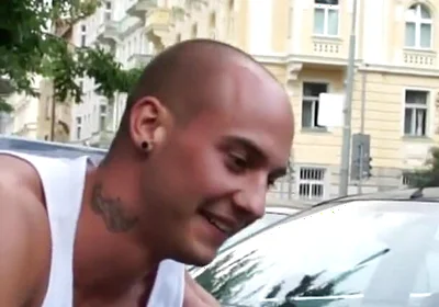 Three Blokes Compare Strength in Arm Wrestle