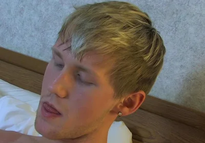 Havin' a Wank with Hayden