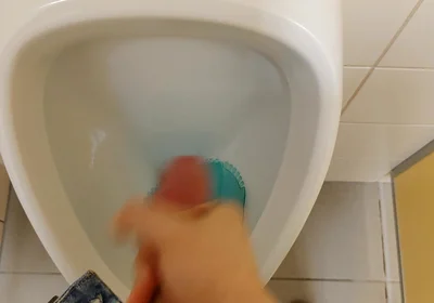 Piss, Jerking and Cum in the Hospital