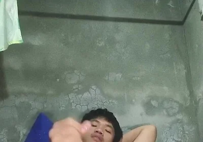 Pinoy Twink Hot Wankings: Get Ready for Huge Cumshots!