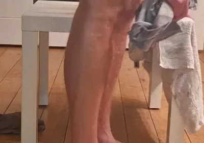 Hot Gay Twink Loves a Huge Fist in His Ass and Is Riding It