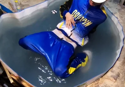 Sneaker skater sagger wet gear