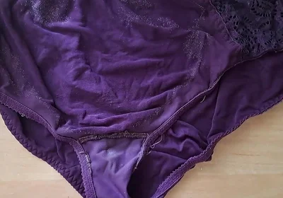 Strong Orgasm on Mom's Panties