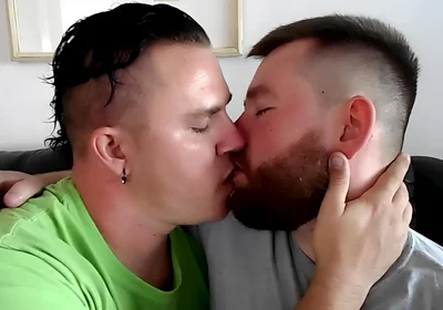Hot Gay Kissing with Kaleb & Leo