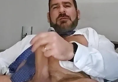 Italian Stepdaddy Wanks in Suit and Tie