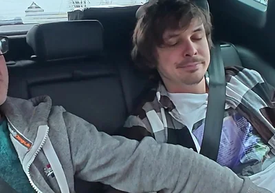 Two Straight Sucks Each Other and Tries to Fuck in the Back of a Car