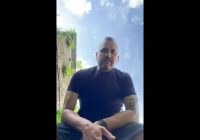 25 Mins of Multiple Piss Videos From Uncut Daddy