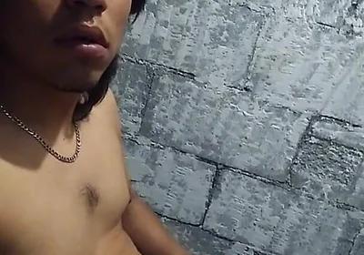 Naked I Look More Attractive