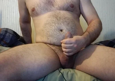 Maturbation and Cumshot in Bed