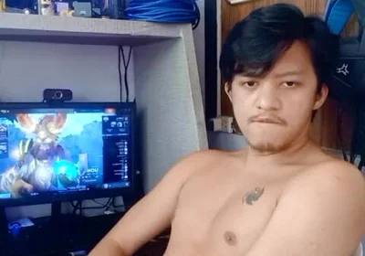 Hot Pinoy Boy Taste Himself