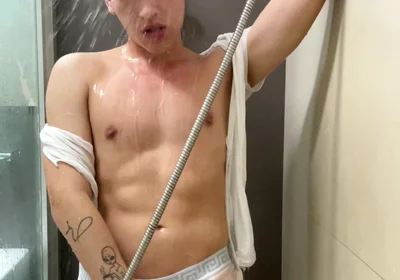 Take a Shower with Me
