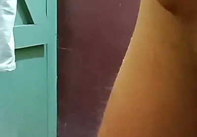 I Enjoyed Doing a Dance Handjob in the Bathroom