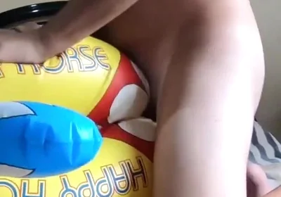 Inflatable ride