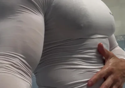 Compressions Get Too Tight and Wet Squeezed Around of Huge Muscles