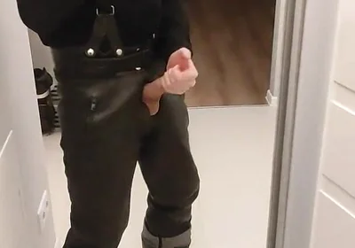 Gay Army Men Fuck. I'm in Rubber Boots and Leather Pants