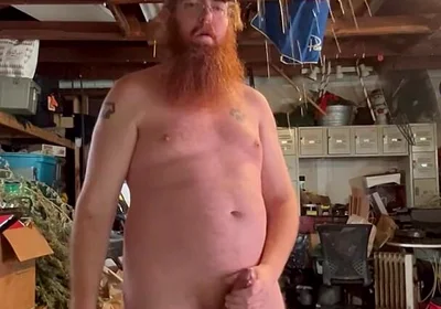 Redneck Needs to Piss!