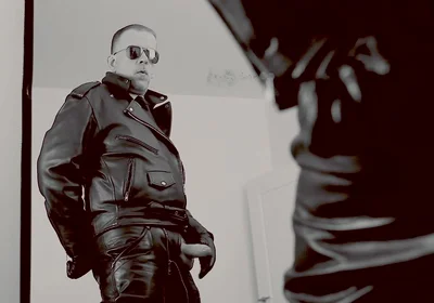 Leatherman 7 Cum Shots Xl & Piss (rear Window)