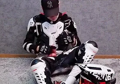 Jerking and Cumming on Nike Tn