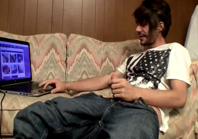 Devin Reynolds In Devin Enjoys His Own Porn